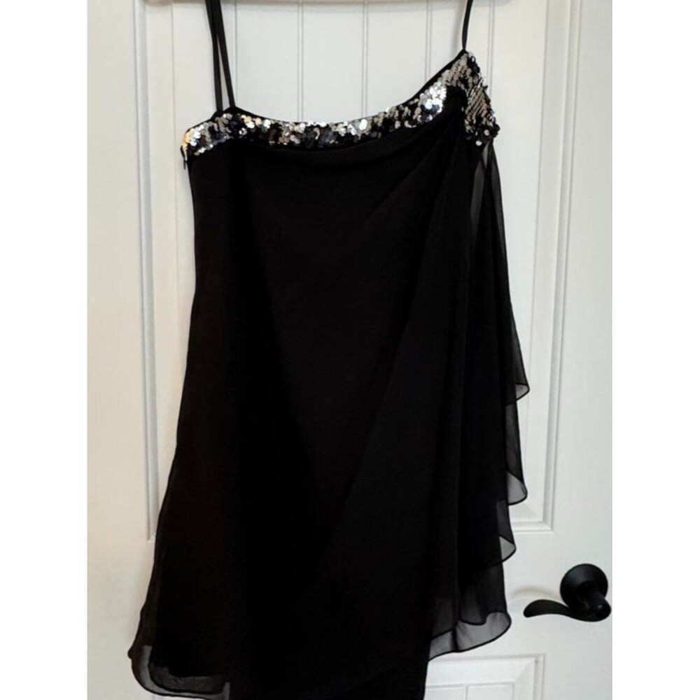 XSCAPE by Joanna Chen one-shoulder sequin mini chiffon dress in black Size 10